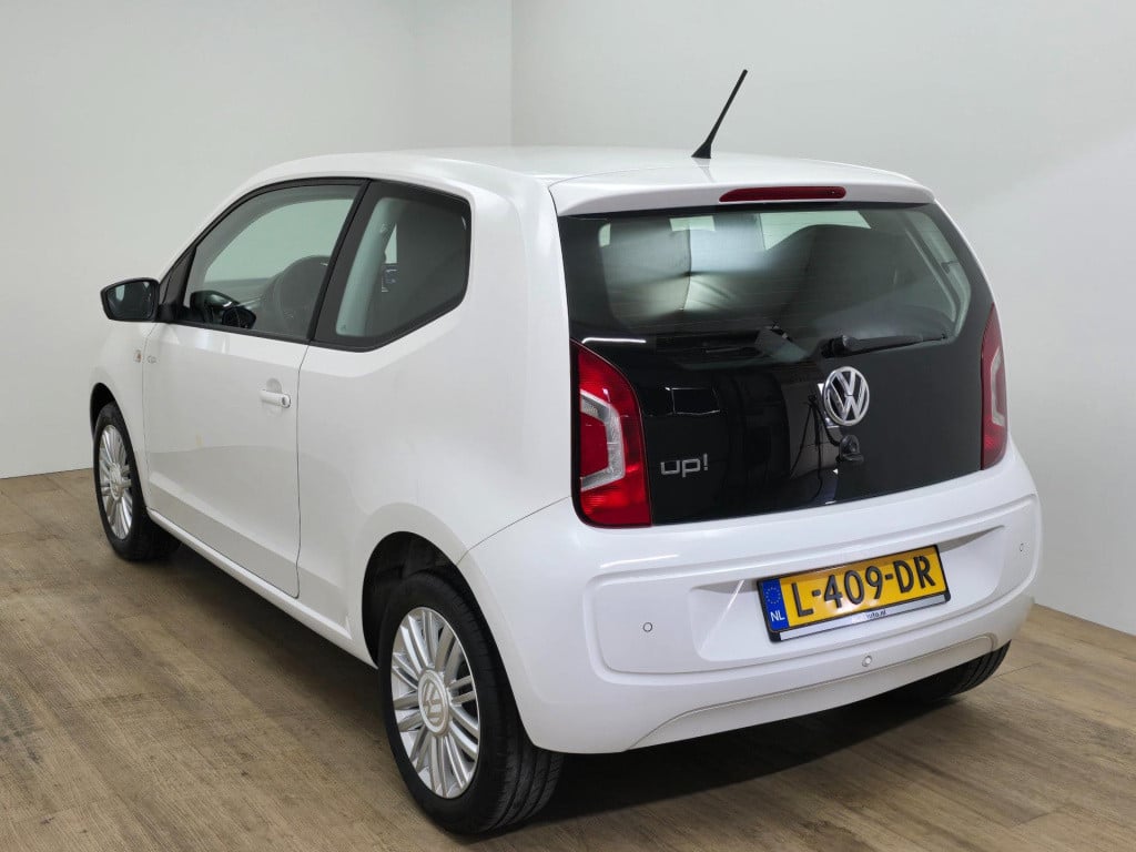 Volkswagen UP! 1.0 high up! bluemotion met cruisecontrol | unieke uitvoerin