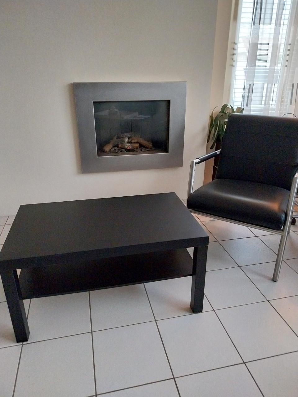 Zwart leer met metaal retro stoeltje