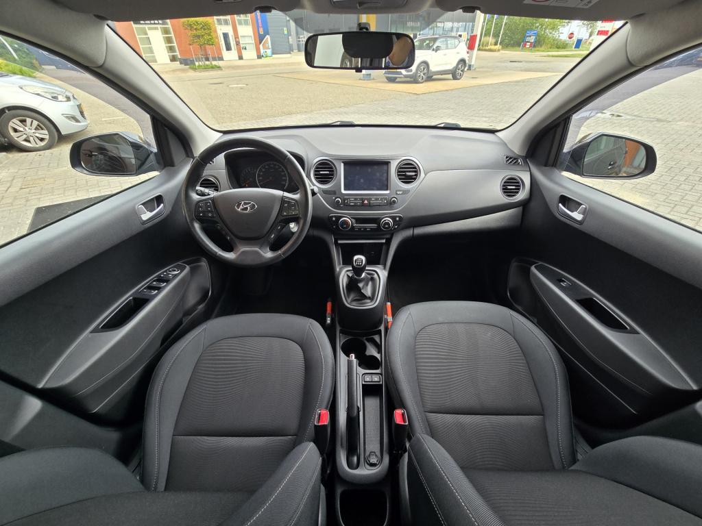 Hyundai I 10 1.0i premium stoel/stuur verwarming | airco | fietsendrager | 