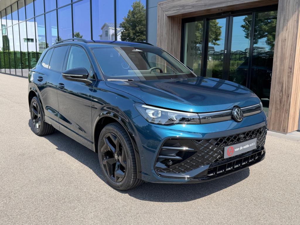 Volkswagen Tiguan 1.5 etsi 150pk dsg r-line | black line | 360 camera | sta