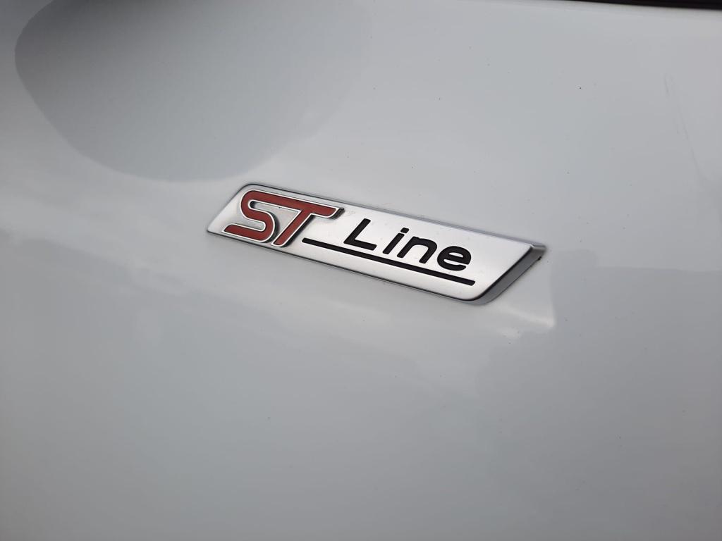 Ford Kuga 2.5 phev st-line panoramadak - adapt. cruise control - el. achter