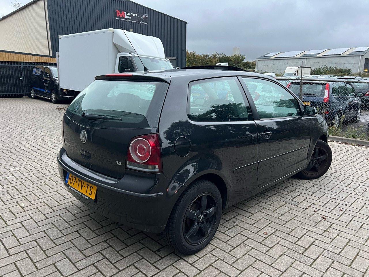 Volkswagen Polo 1.4-16V Optive