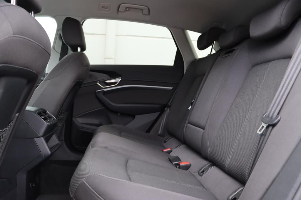 Audi E-tron 55 quattro s edition 95 kwh 408pk | soh 92,1% |