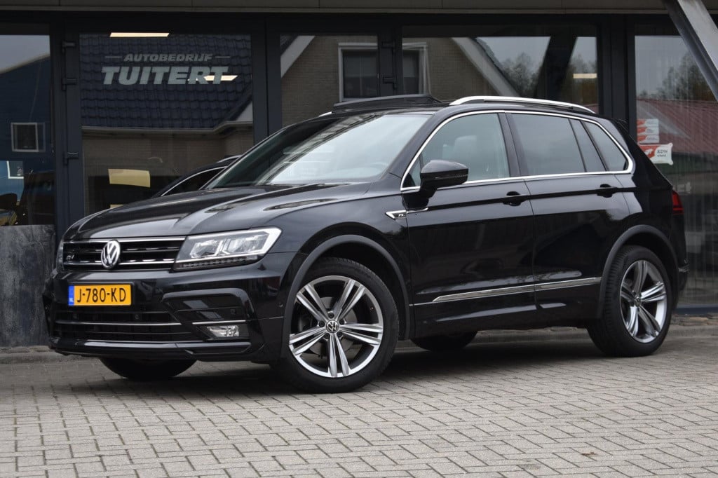 Volkswagen Tiguan 1.5 tsi act r-line | leder | pano | camera | virtual cock
