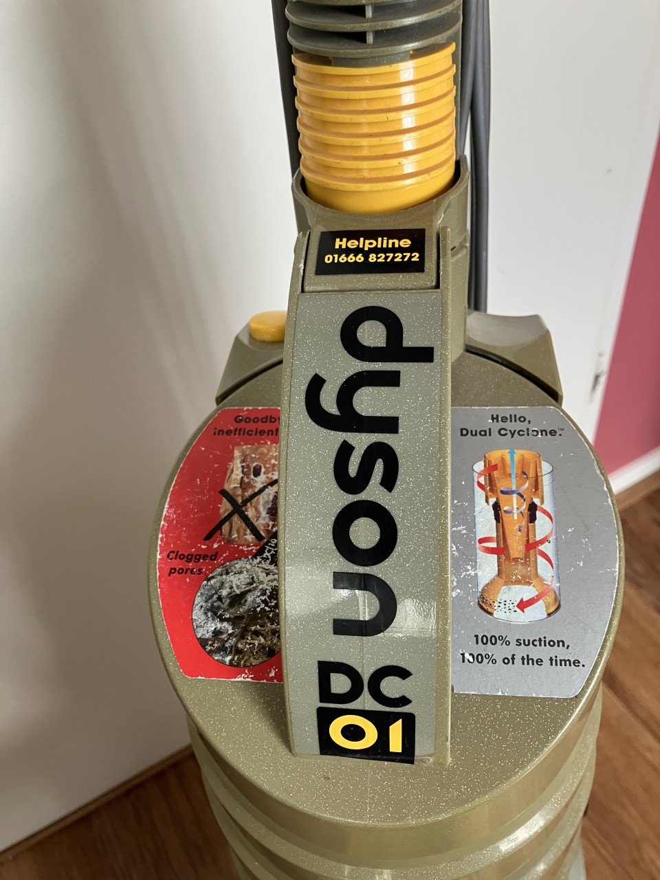 Dyson DC01 stofzuiger compleet en werkend