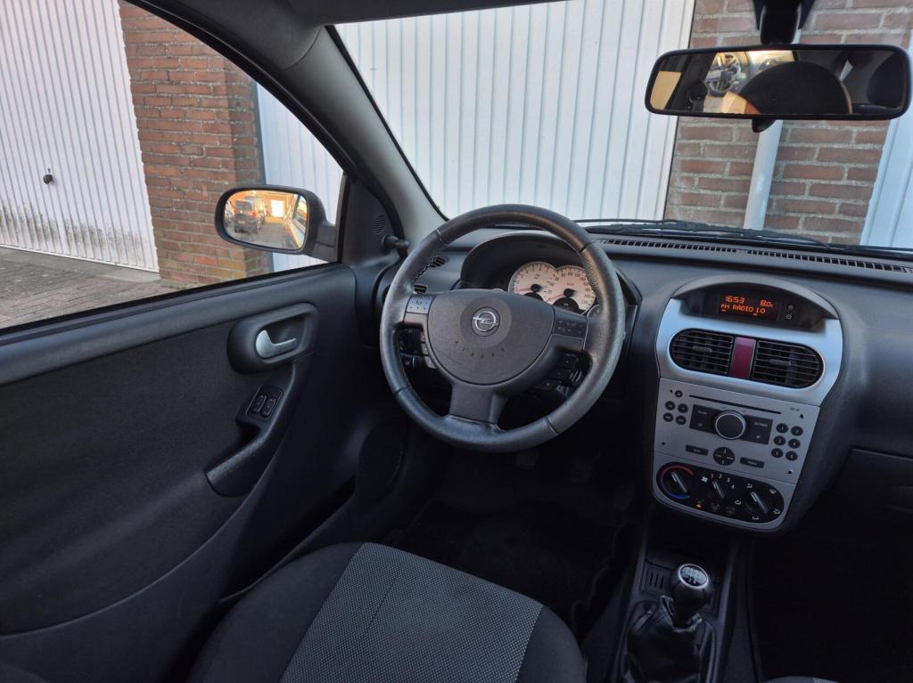 Opel Corsa 1.2-16v silverline / origineel nl / airco