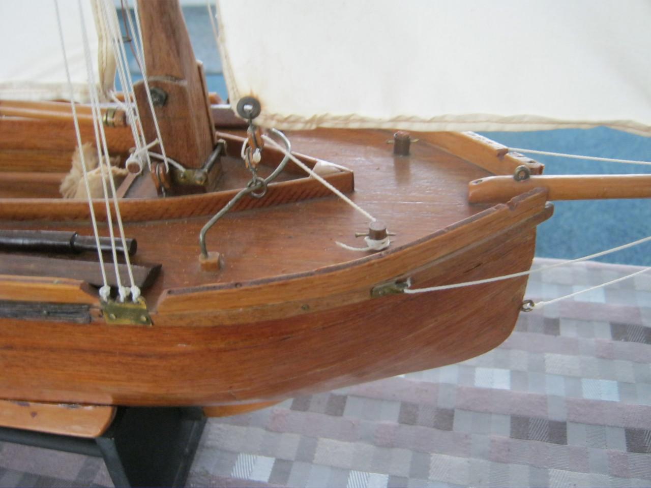 Houten Zeilboot.