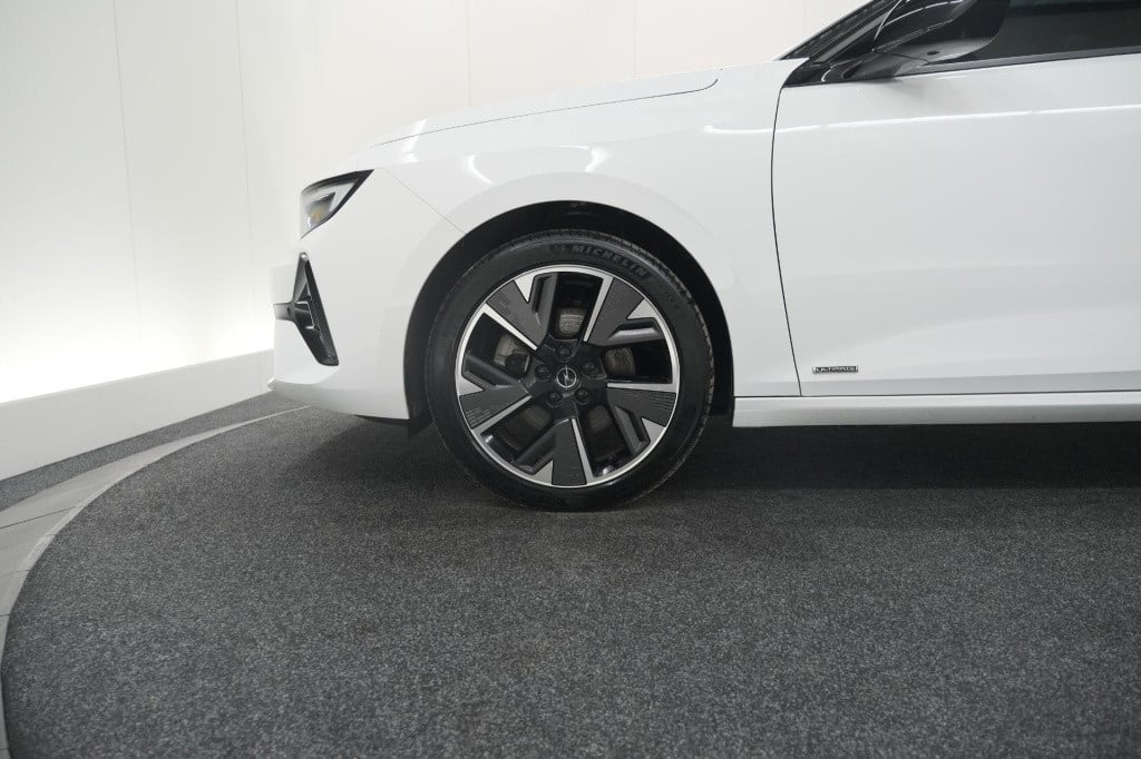 Opel Astra electric 54 kwh gs ultimate | elektrisch panoramdak | 360 camera