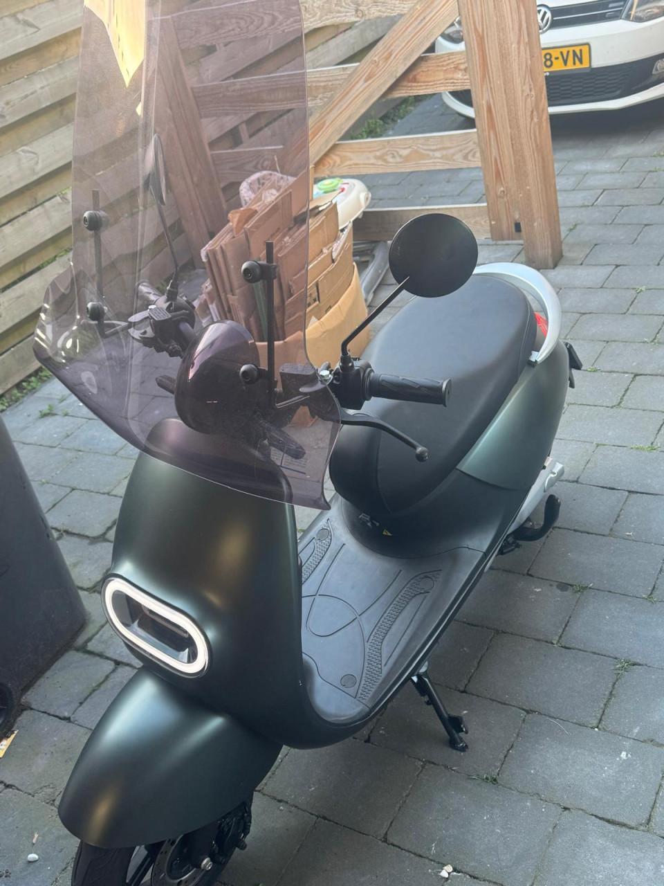 Scooter electr nieuw!!!