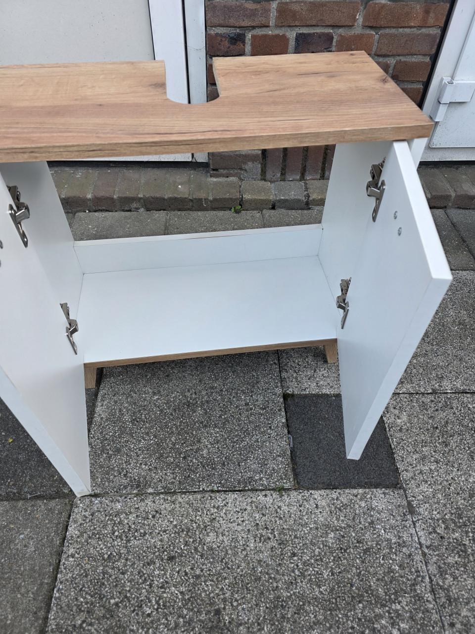 Wastafelmeubel- 55cm H-60cm L-28cm B
