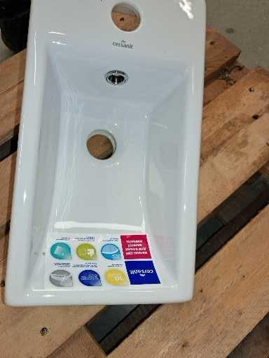 Partij Nieuwe Cersanit wastafel/fontein voor toilet – voorraad
