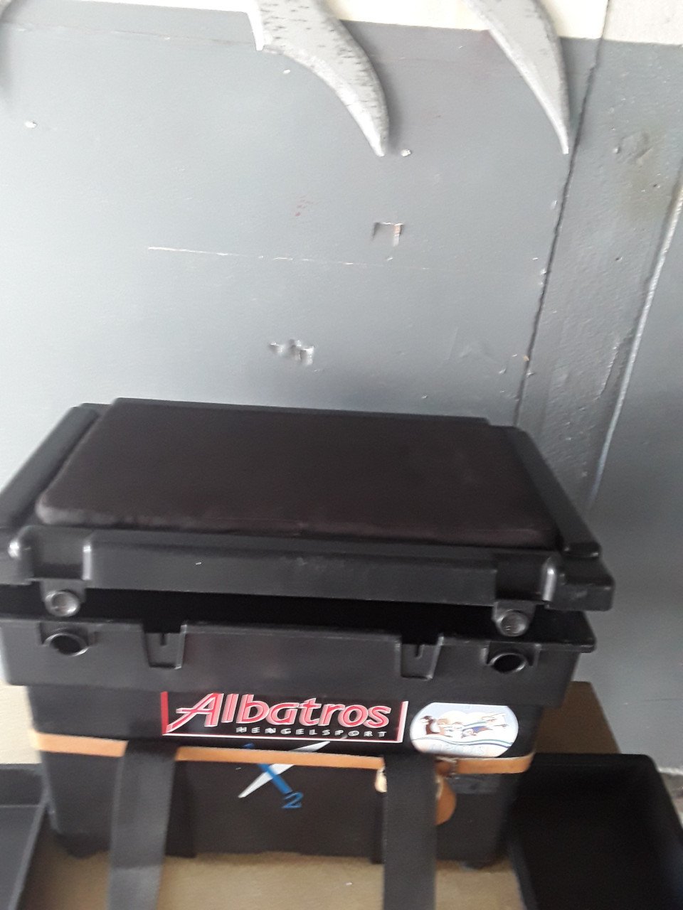 Te koop een viskoffer