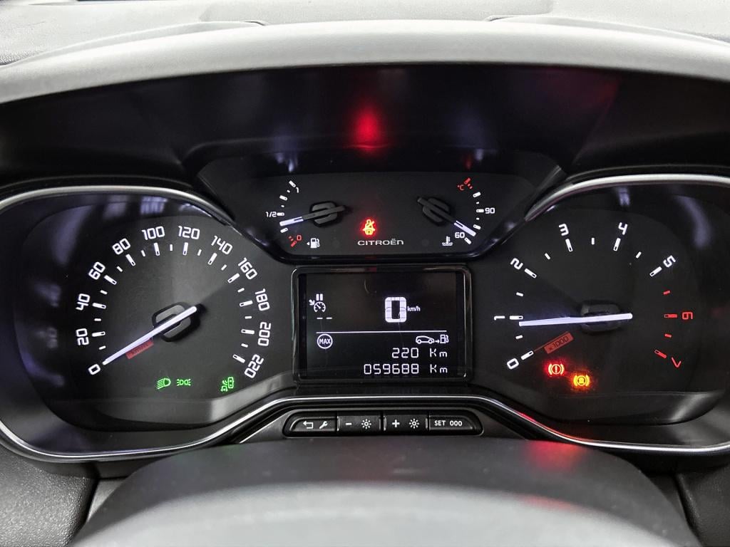 Citroen C3 Aircross 110 pk s&s shine | rijklaar | trekhaak | panoramdak |
