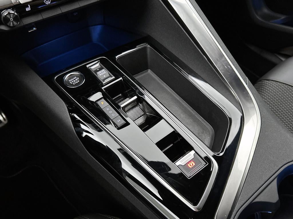 Peugeot 3008 1.2 hybrid 136 gt | keyless entry | parkeersensoren voor + ach
