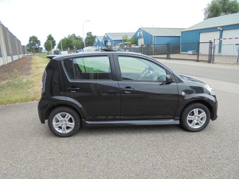 Daihatsu Sirion 2 1.5-16V Sport/automaat/airco/Elek.pakket/KMST 124.337+NAP
