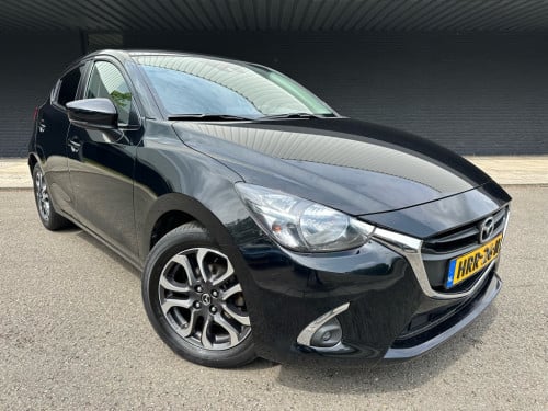 Mazda 2 1.5 skyactive - gt // cruise, navi, stoelverwarming //