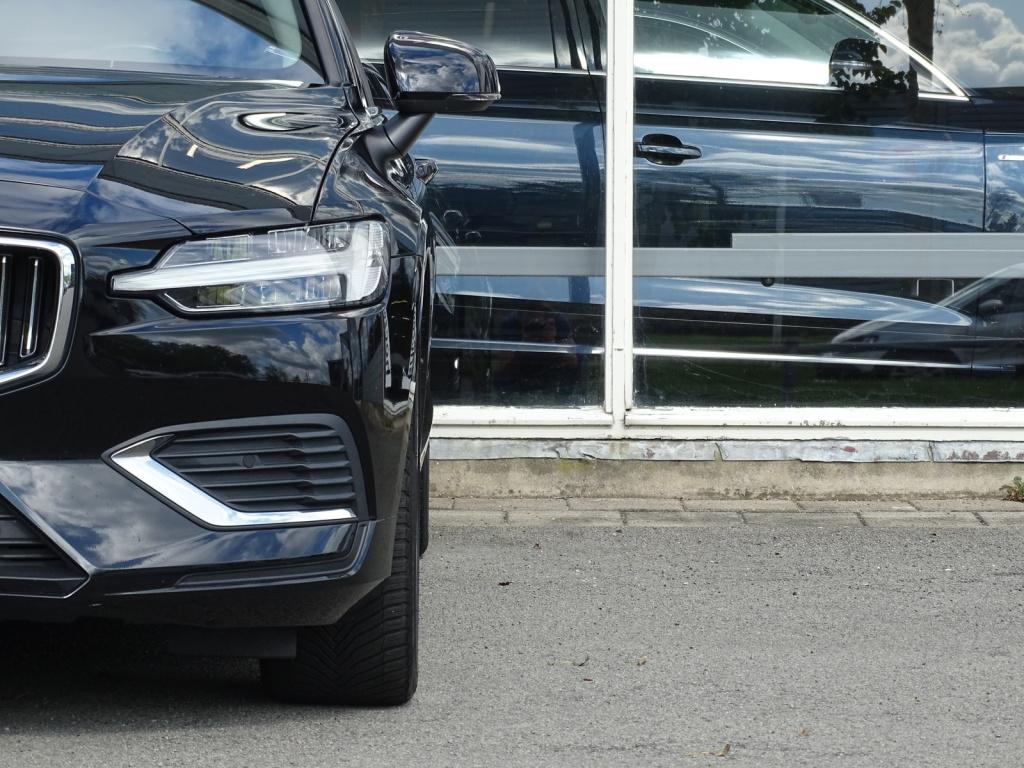 Volvo V60 2.0 t6 recharge awd inscription expression adapt. led | sensus co
