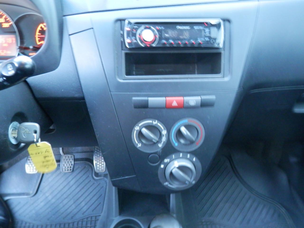 Auto Garant Biedt Aan: Daihatsu Cuore 1.0 Clever