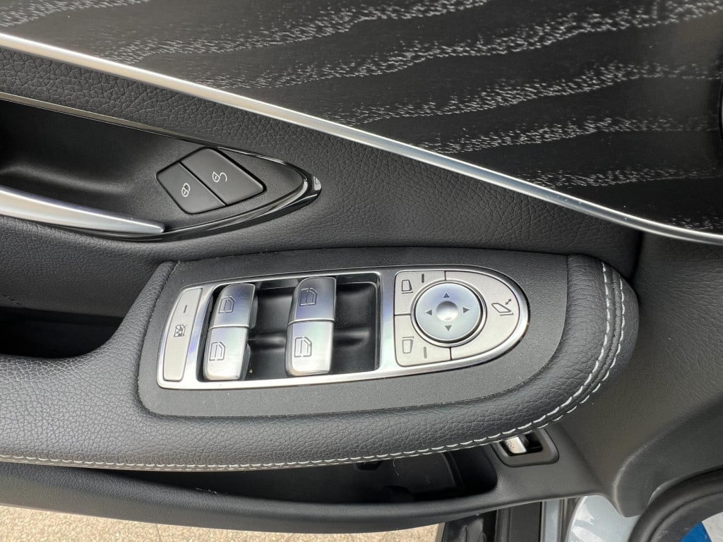 Mercedes-Benz Glc 300de 4matic business solution amg, trekhaak, panoramadak