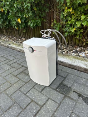 Close in boiler 10 liter 2200 Watt
