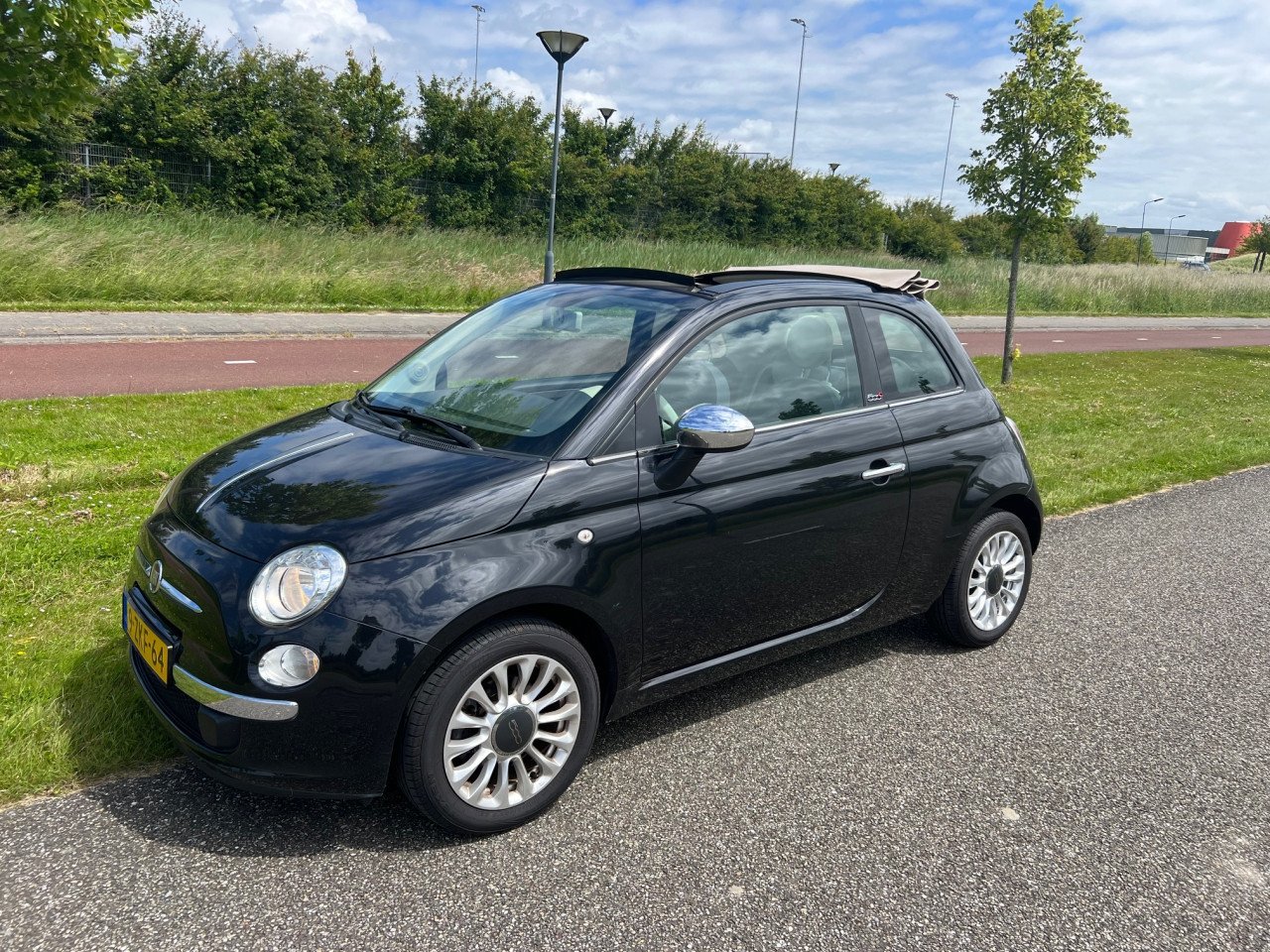 Topstaat; Fiat 500 Cabrio uit 2015 met slechts 78.000 km