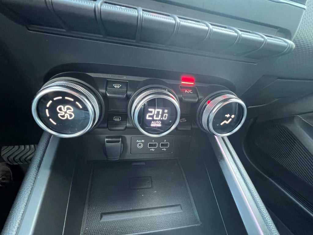 Renault Clio 1.3 tce full options