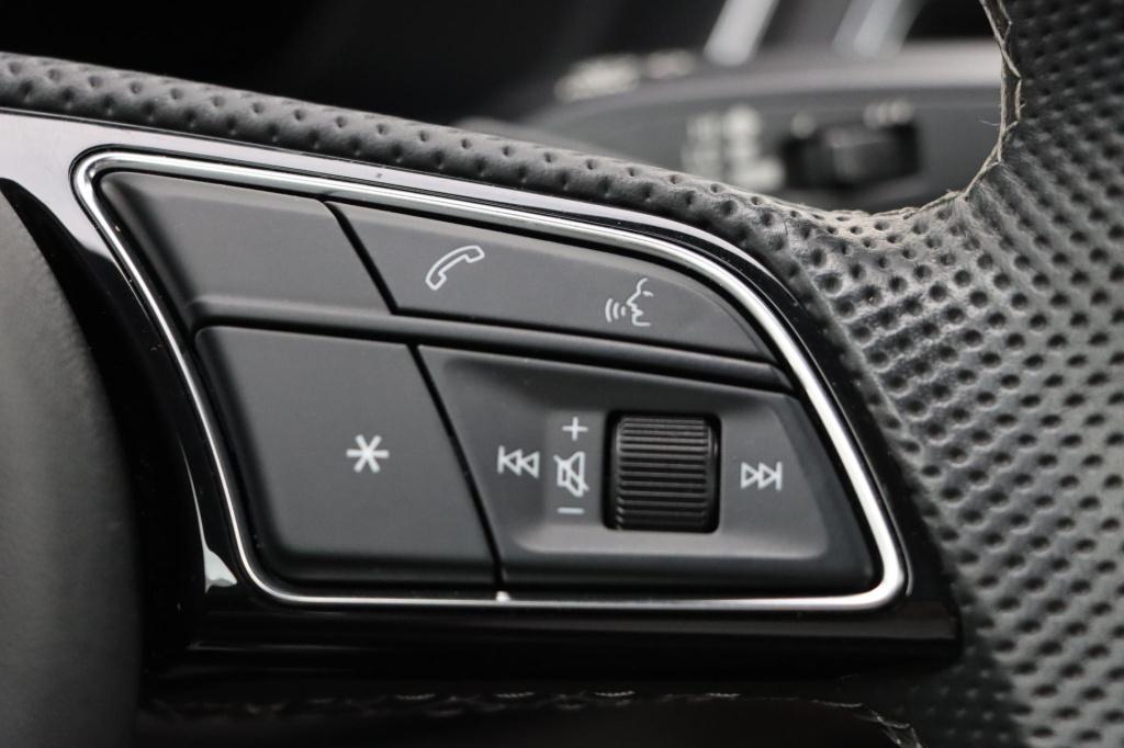 Audi A4 limousine 35 tfsi s edition competition 150pk s tronic