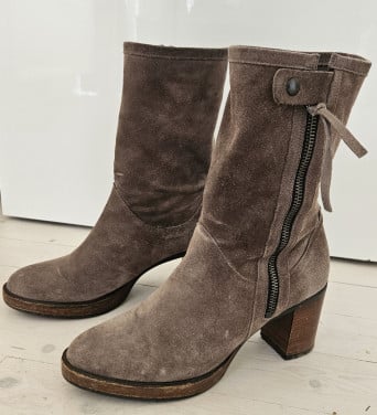 Mooie suede laarsjes