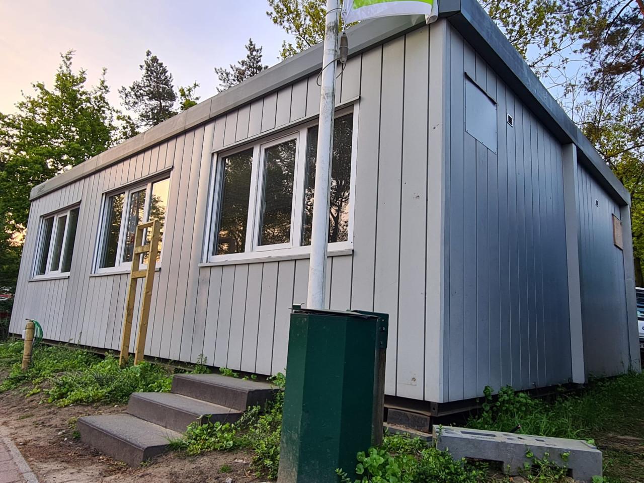 Kantoorunit / woonunit / tijdelijke winkel / bouwkeet 6x9m