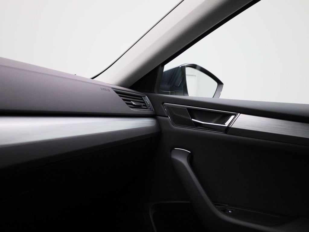 Skoda Superb combi 1.4 tsi iv business edition | automaat | navigatie | cam