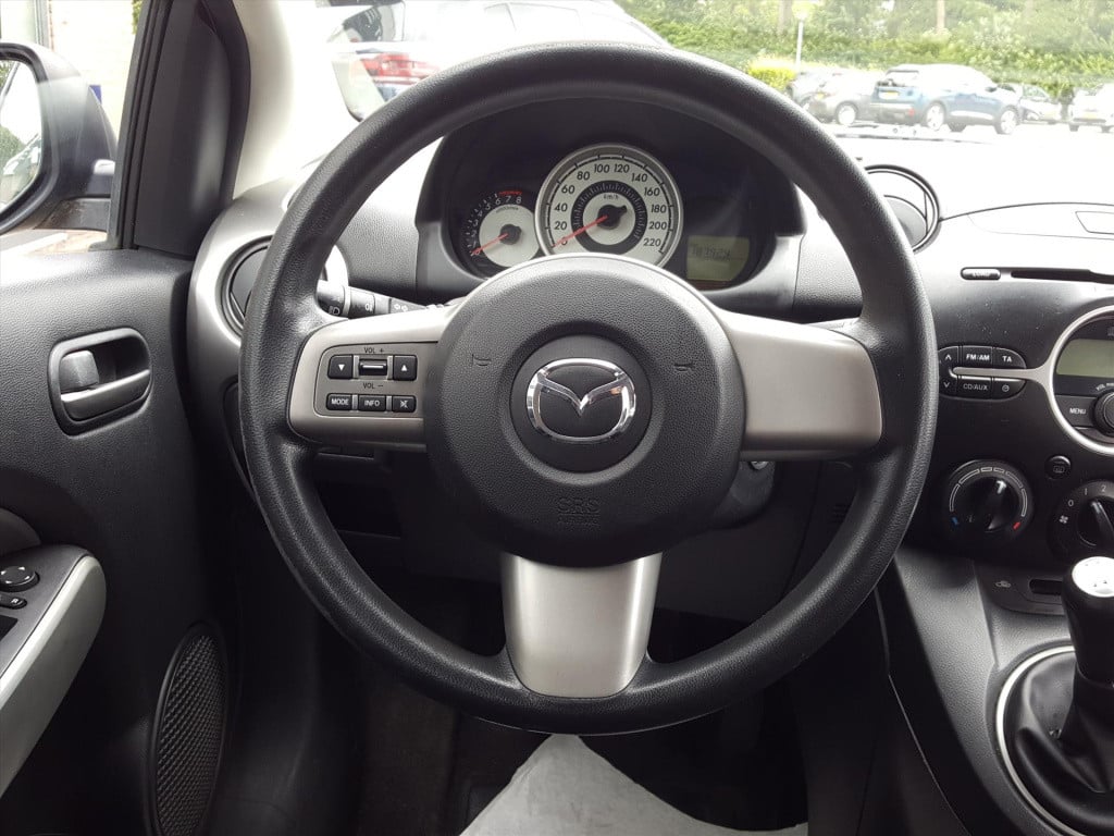 Mazda 2 1.3 63kw 5 drs ts | airco | climate control | radio | lm-velgen 15'