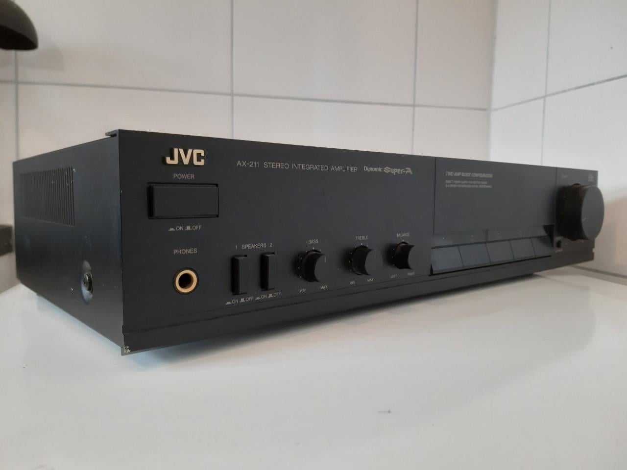 JVC AX-211 Dynamic Super-A Stereo Versterker