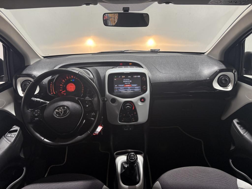 Toyota Aygo 1.0 vvt-i x-pure | lichtmetaal | airco |