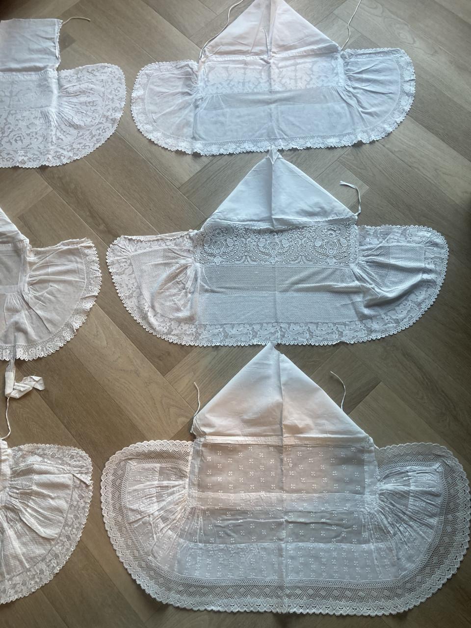 Klederdracht mutsen kappen en tupmutsen