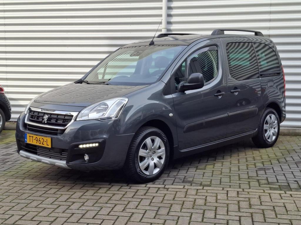 Peugeot Partner tepee mpv 110 active zenith pano dak, nav, trekhaak