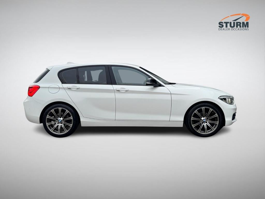 BMW 1 Serie 118i corporate lease executive sport-line nl-auto incl. trekhaa