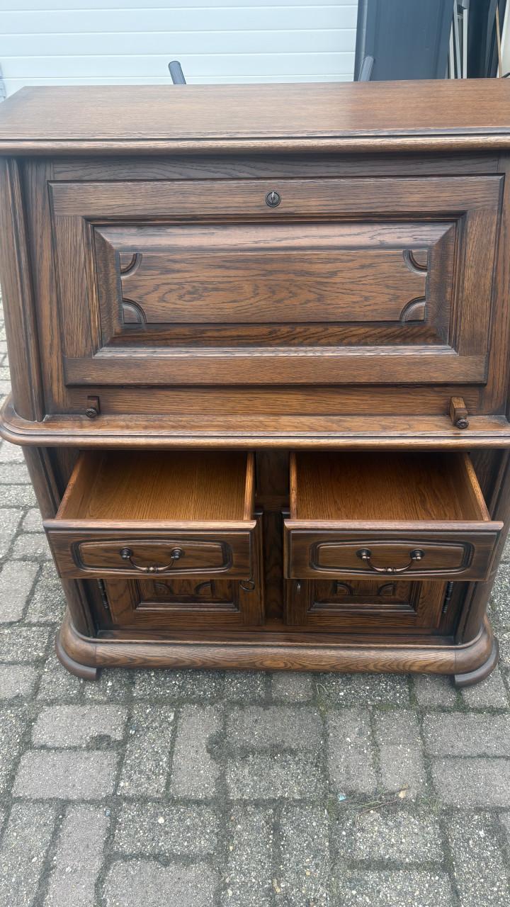 Eikenhout sectetaire