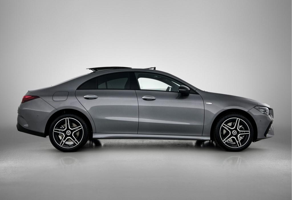 Mercedes-Benz Cla 250 e business solution amg | nightpakket | smartphone in