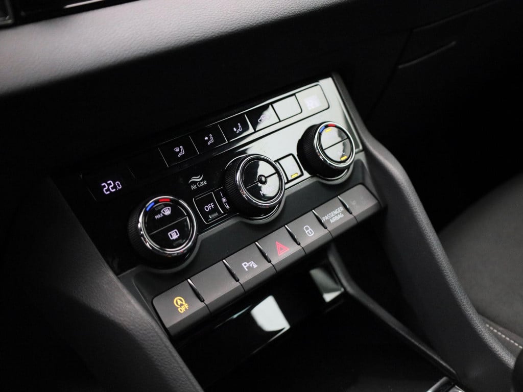 Skoda Karoq 1.0 tsi business edition | navigatie | apple carplay / android 