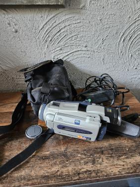 Sony DCR-TRV16E Digital Handycam met tas en lader
