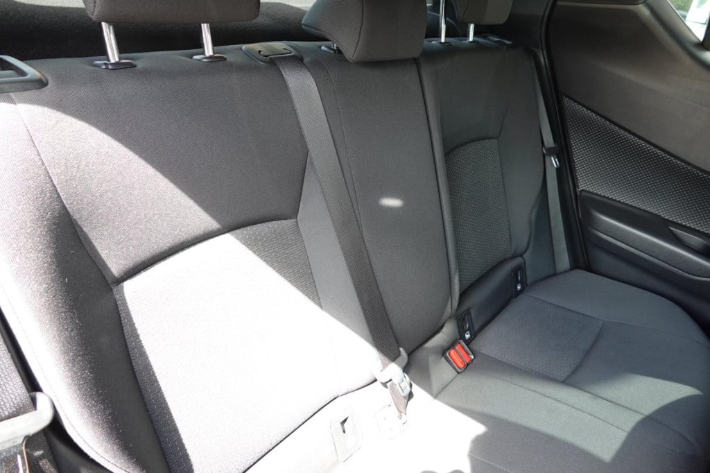 Toyota C-hr 1.8 hybrid adventure