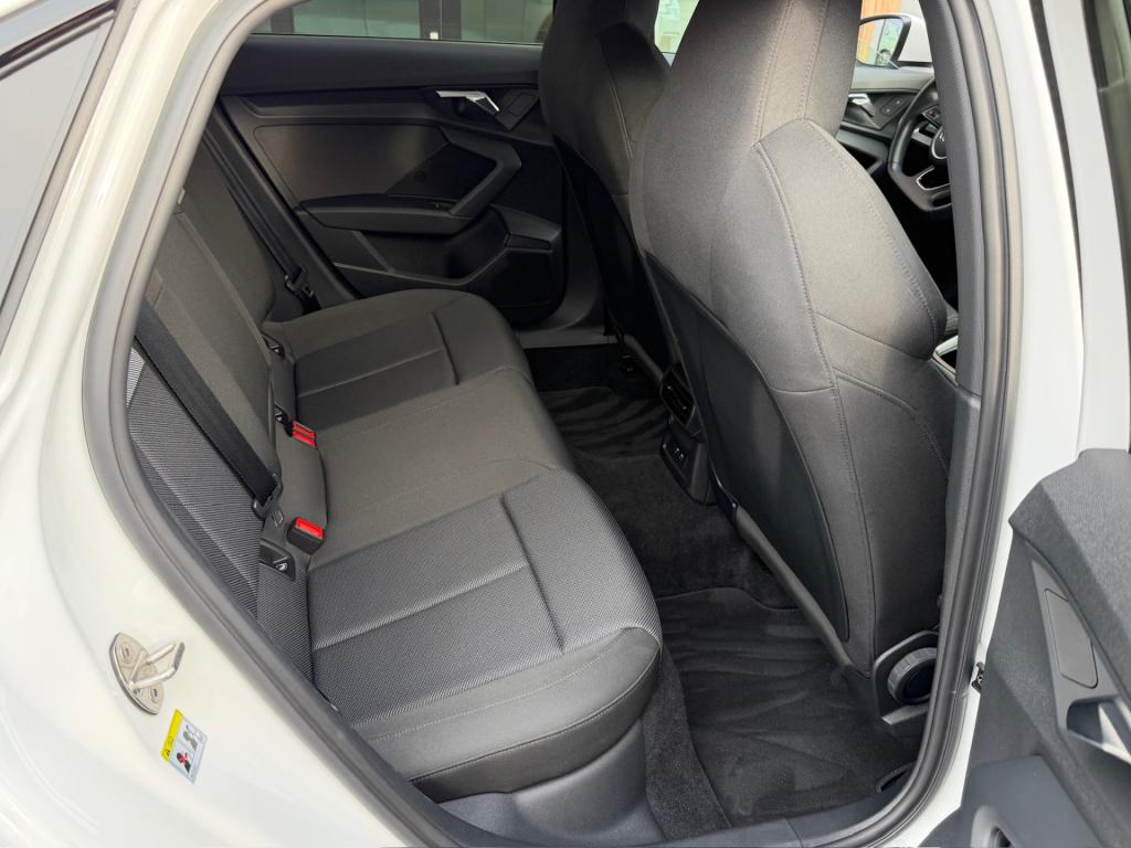 Audi A3 limousine 35 tfsi 150pk s-tronic advanced | camera | adap. cruise |