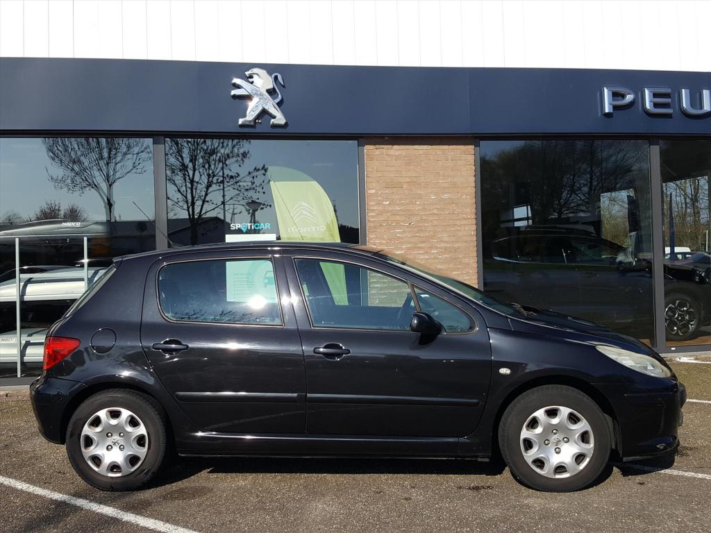 Peugeot 307 1.6 16v 5-deurs xs | airco | cruise control | trekhaak | radio/