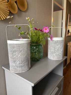 2 Witte winlichten van Riviera Maison 20,-€