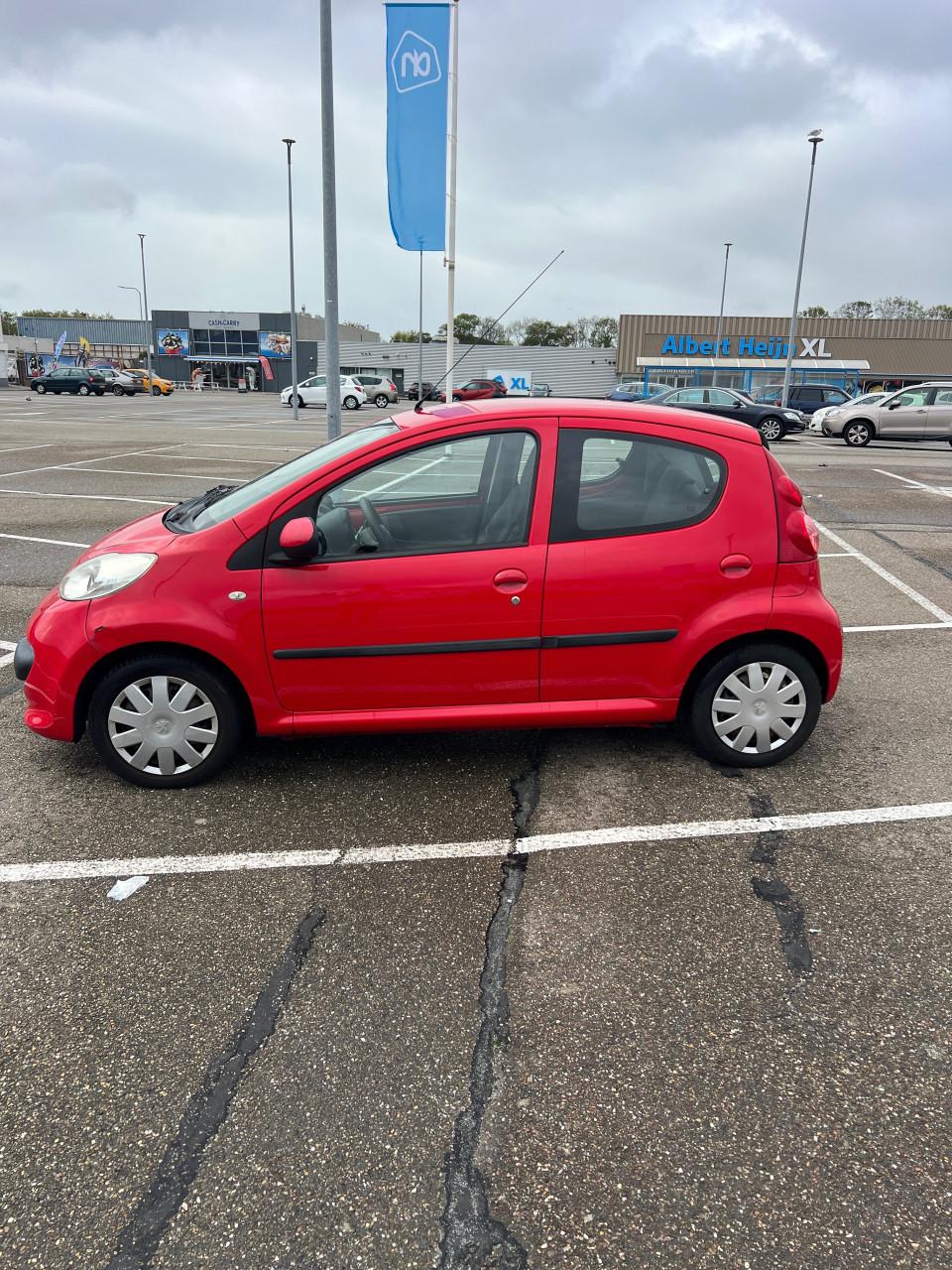 Peugeot 107 1.0 12V 5DR 2007 NIEUWE APK