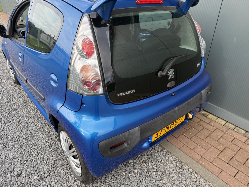 Peugeot 107 1.0-12v urban move airco 5-drs