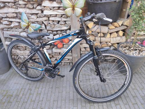 Giant Revel 26 inch mountainbike framemaat S 40 cm deore