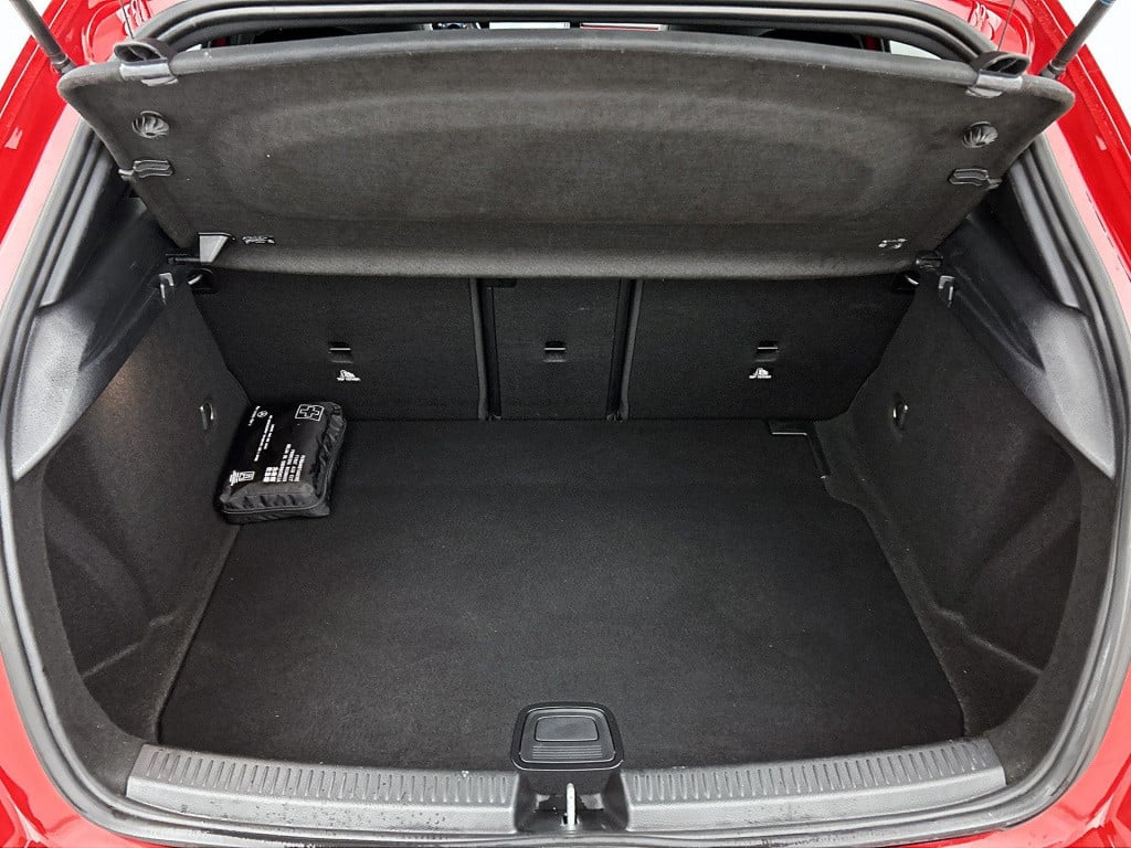 Mercedes-Benz A-Klasse 200 business solution amg | automaat | half leder | 