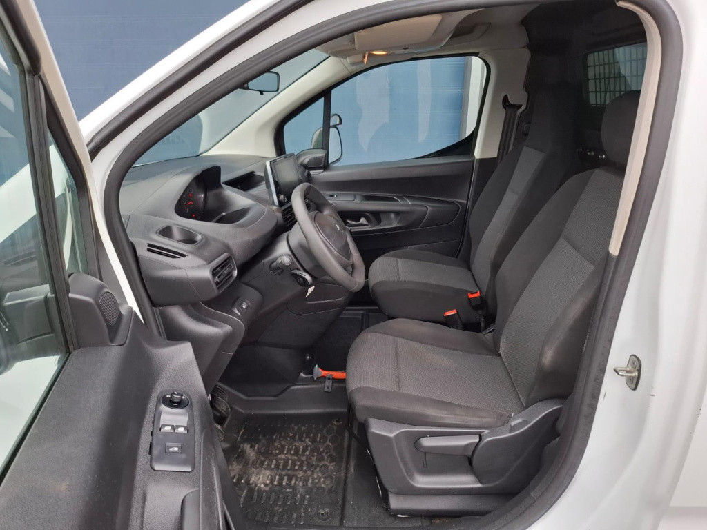 Peugeot Partner 1.5 bluehdi premium airco / cruise controle / navi / 105 pk