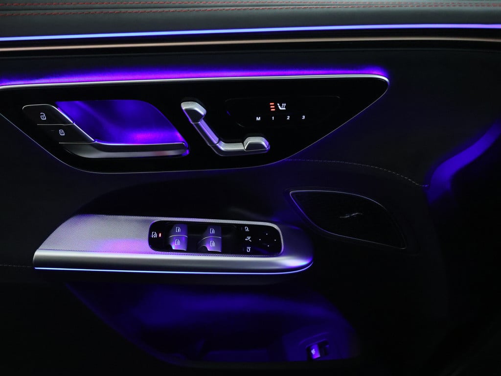 Mercedes-Benz Eqe suv 300 sport edition 91 kwh | nightpakket | parkeerpakke